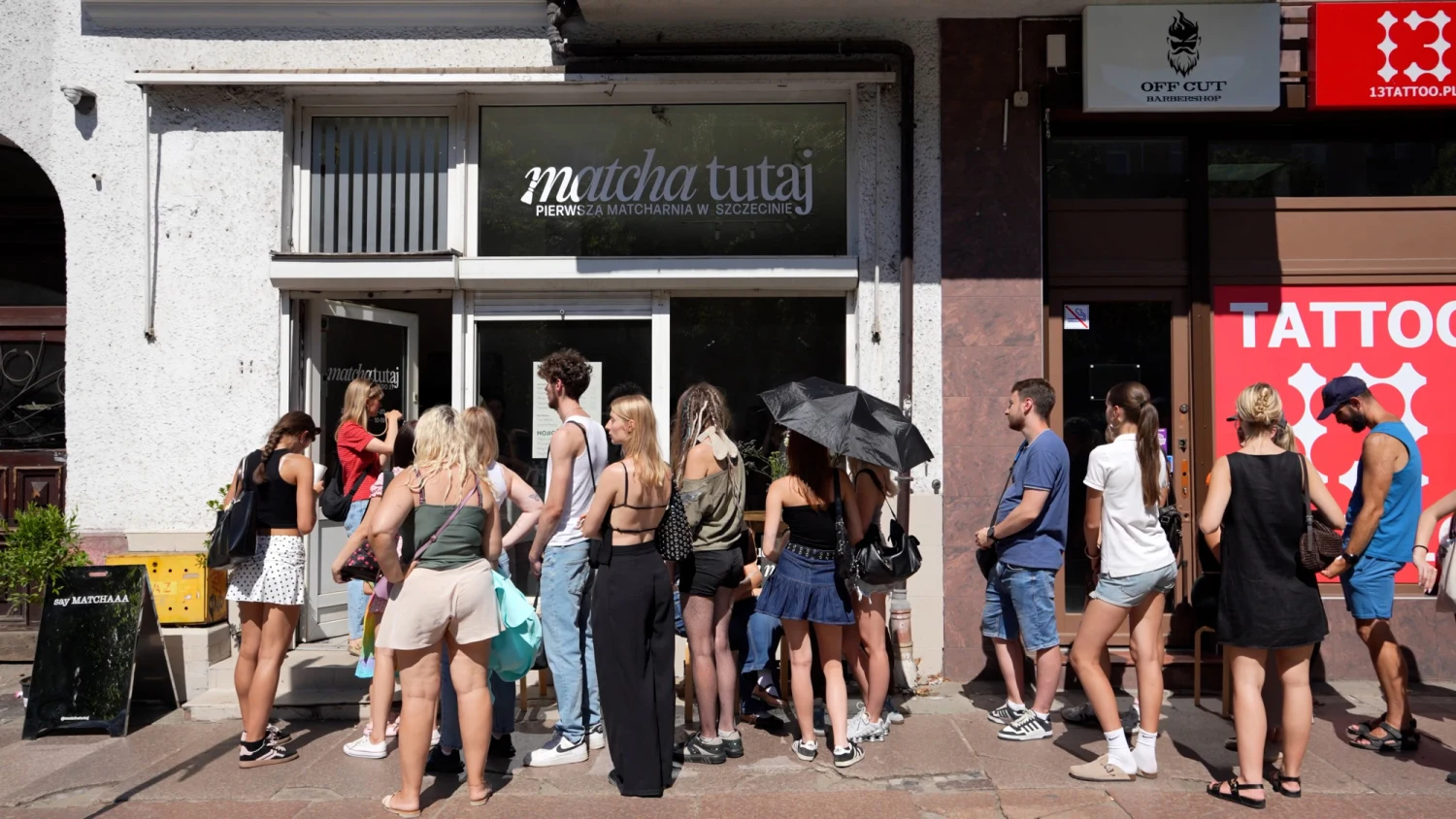 Gigantyczne tłumy i kolejki na 2,5 godziny. Tutaj Matcha świętowała swoje 1. urodziny