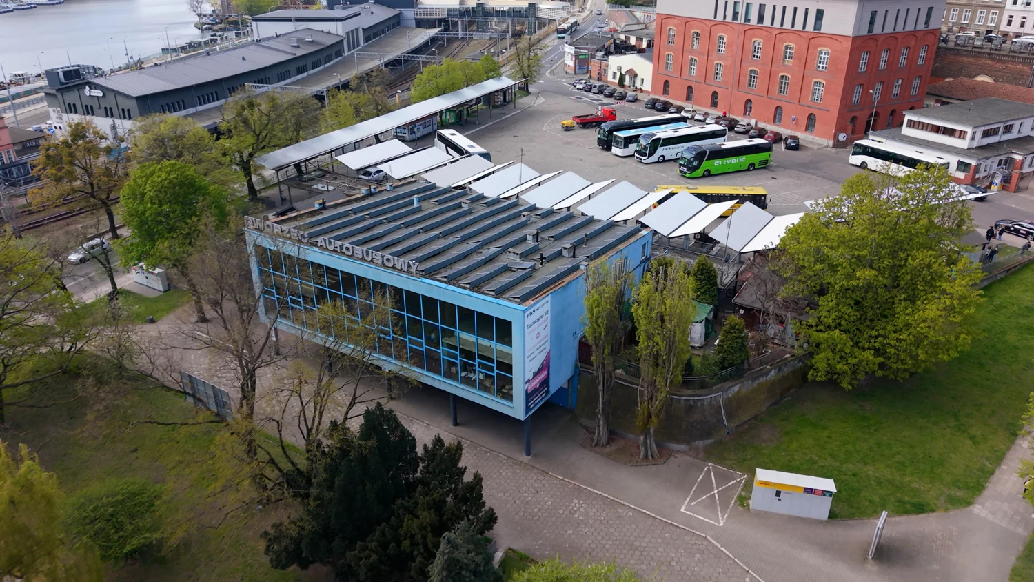 Autobusy zostaną przeniesione, a na dworcu stanie drapacz chmur? „Może spowodować znaczącą deformację panoramy” [Archiwolta]