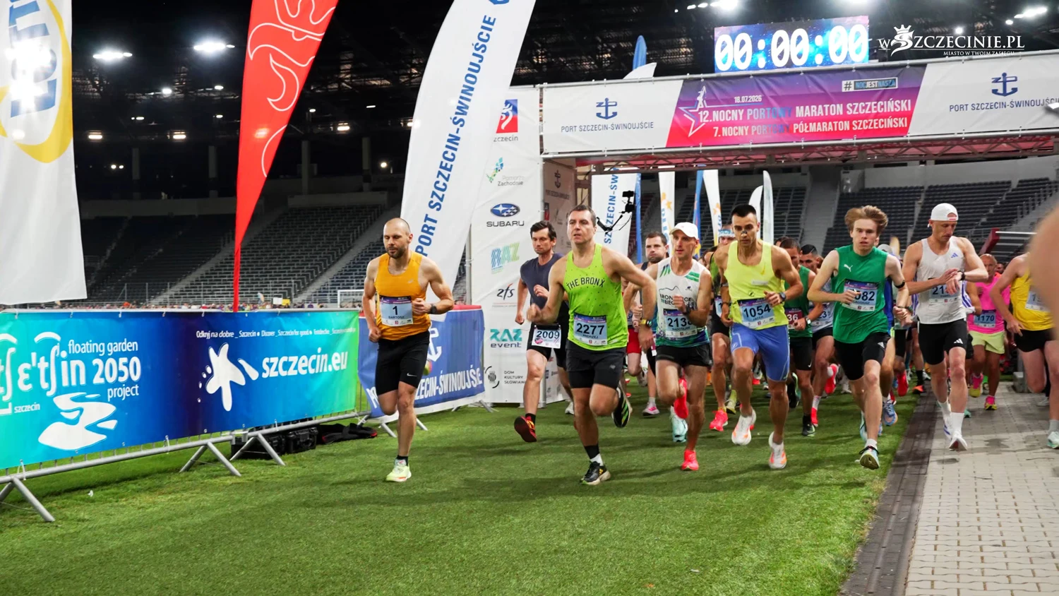 Były mordercze podbiegi i łzy szczęścia. Za nami 12. Nocny Portowy Maraton Szczeciński